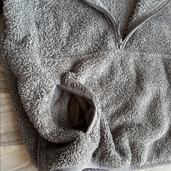 Patagonia Gray Fleece Jacket - Picture 5 of 10